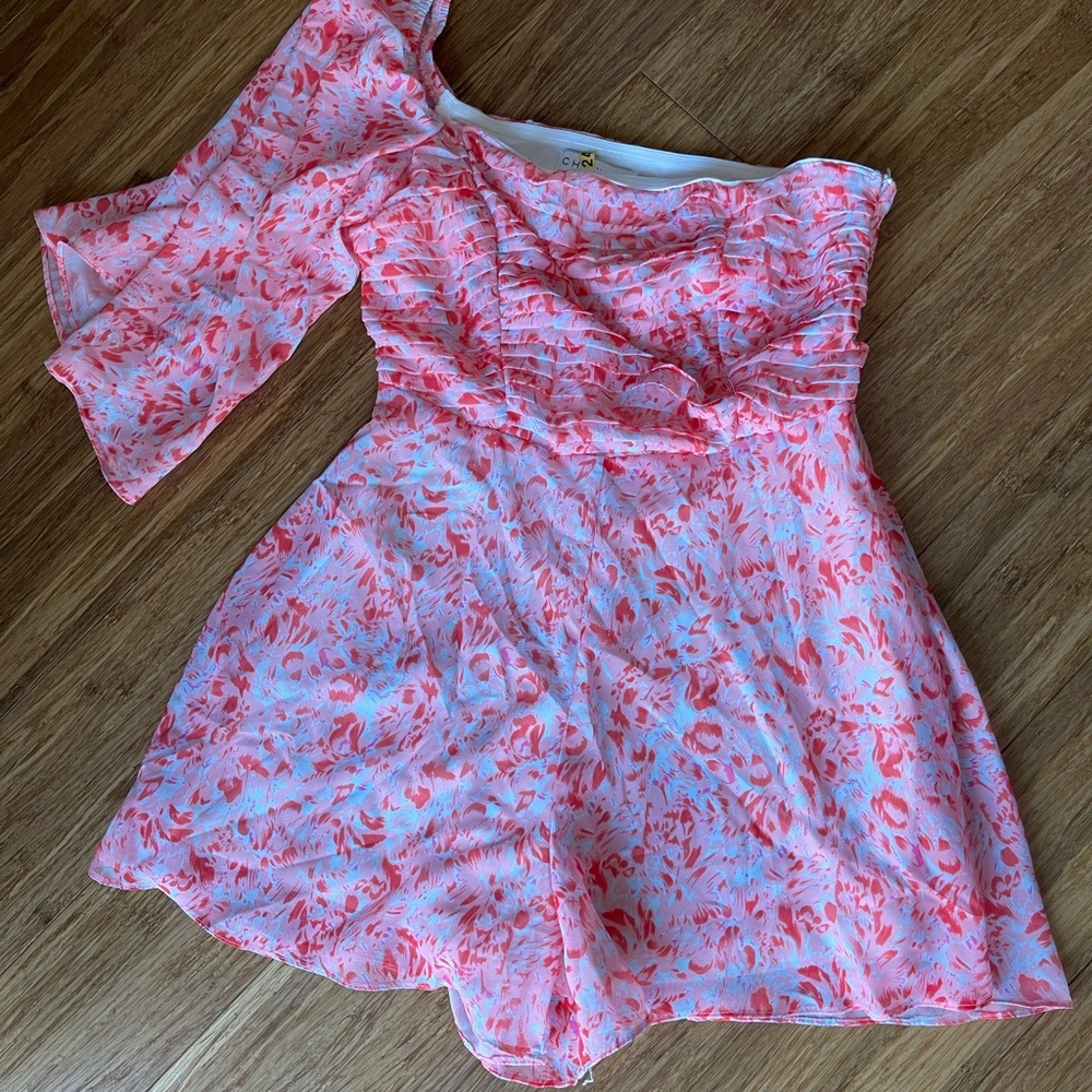 One shoulder colorful romper